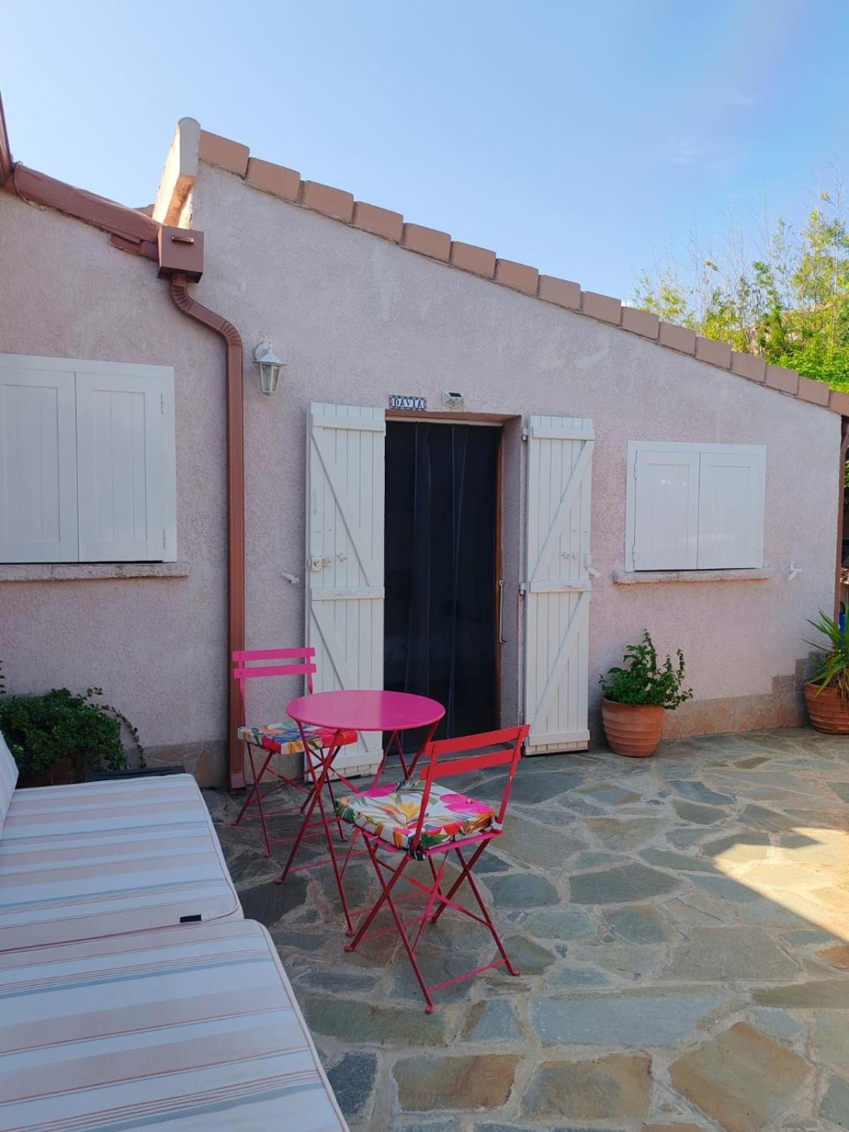 Casa Davia. Studio Independant Meuble. فُياني المظهر الخارجي الصورة